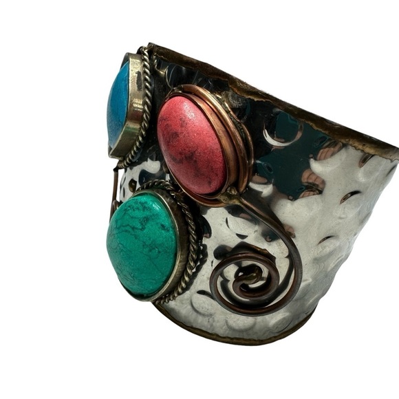 Navajo Inspired Three Stone Wide Cuff Silver Bracelet - Picture 8 of 10